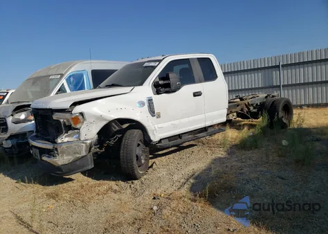 2020 Ford F550 Super Duty z USA, uszkodzony, nr VIN 1FD0X5HT5LED79944